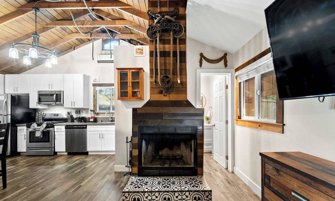 Julian Casa | Delightful 1BR Cabin | Kids’ Loft, Julian