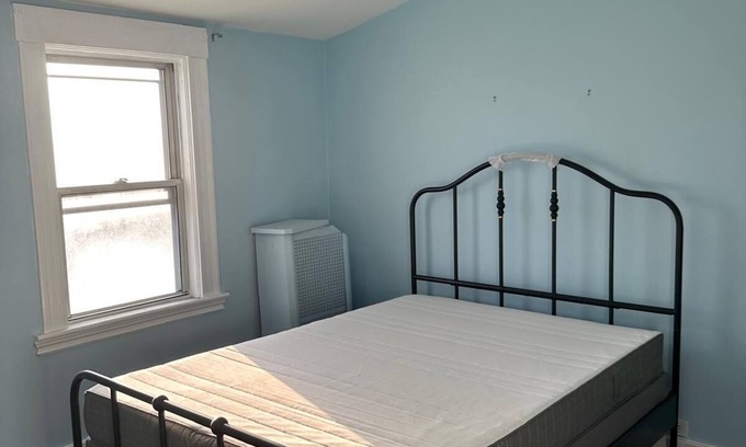 Lower Mills Casa | Delightful 2-bedroom house in Milton