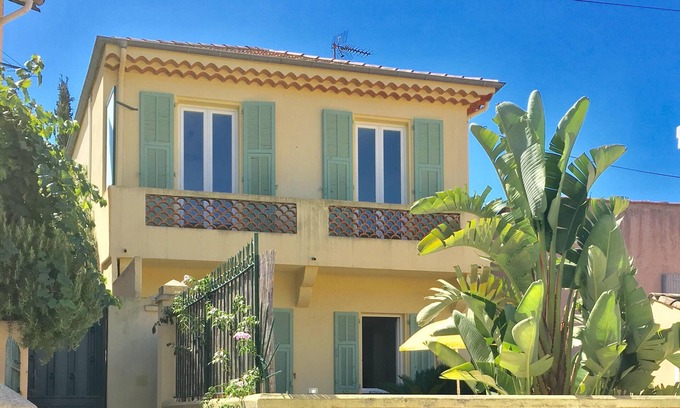 Saint-Jean-Cap-Ferrat Villa | Encantadora Villa En St Jean Cap Ferrat