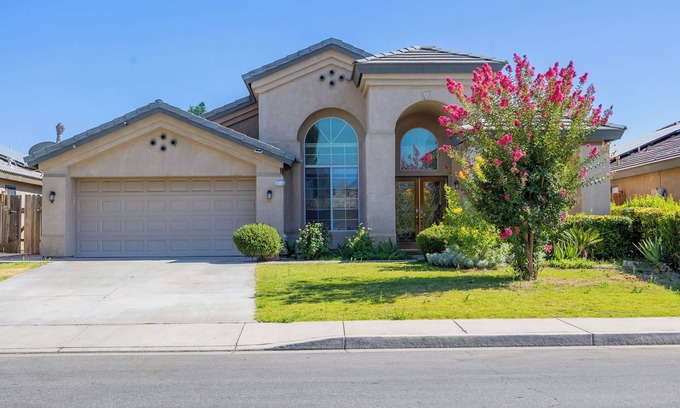 Southern Oaks Casa | Delightful home 5 Bedrooms , 2 Bath and 2 living rooms