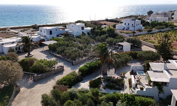 Kastraki Casa | Encantadora casa con jacuzzi, a 100 m de la increíble playa, tiene capacidad para 8 personas