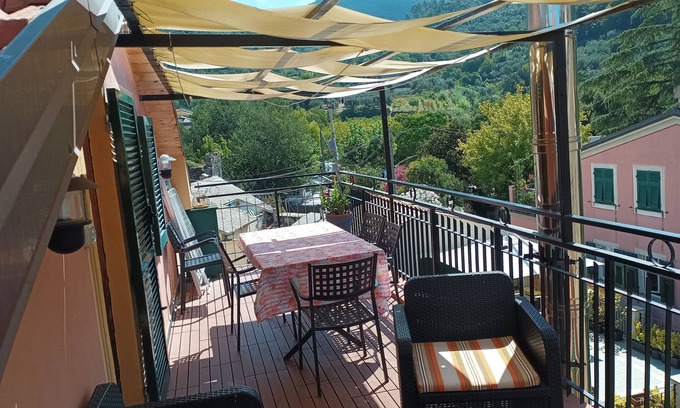 Levanto Apartamento | Precioso ático con gran terraza cerca del mar y parking privado.