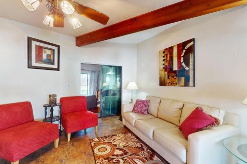 Happy Trails Casa | Delightful Surprise Cozy Casa