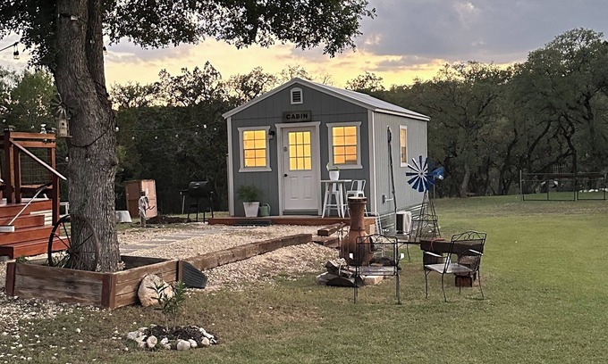Lakehills Cabina | Delightful Tiny House - Our little piece of paradise in Lakehills Tx.