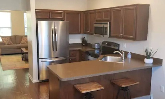 Mann Casa | Delightful Townhouse in Trendy Quiet Neighborhood