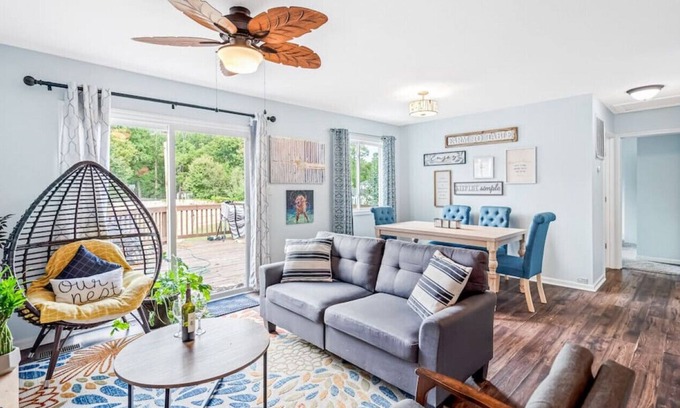 Northeast Raleigh Casa | Delightfully New The Oasis Paradise w/Pool