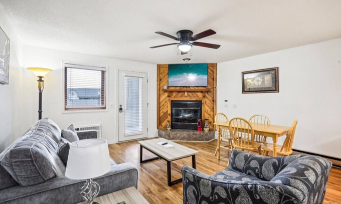 Lake Delton Apartamento | Dells Lake Lookout At Lighthouse Cove Condominiums