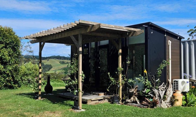 Whangarei Casa | Deloraine Tiny Retreat by Tiny Away