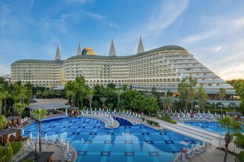 Lara Complejo | Delphin Imperial Lara