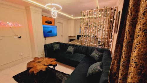 Bahria Town Apartamento | Delux Studio Unit I Self Check-in I Bahria Town