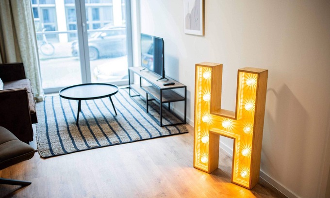 Kop van Zuid Apartamento | Deluxe 1 bedroom serviced apartment 57 m2 -PRH10D-