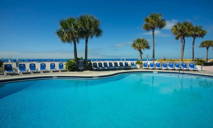 St. Pete Beach Hotel | Deluxe 1 King Bed at Island Grand at TradeWinds