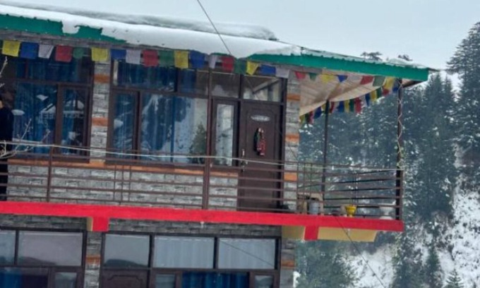 Old Manali Apartamento | Deluxe Double Room /2 Adults + 1 Child/ - The Cosmic Rajasthan