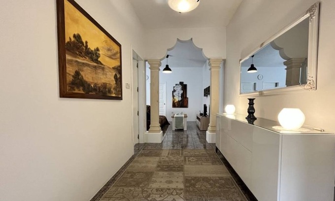 Madliena Apartamento | Deluxe family 2-bedroom apartment equipped with all amenities