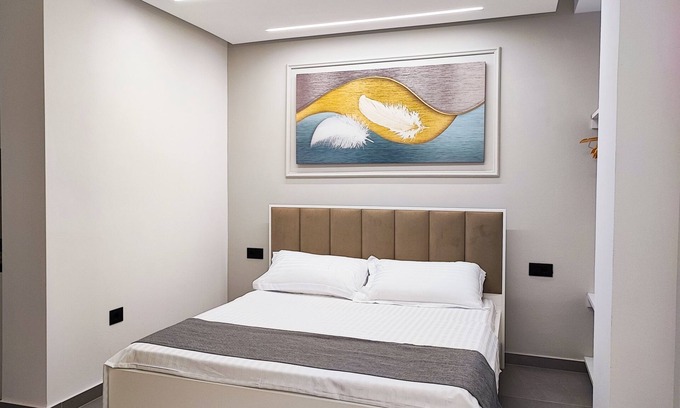 Vlore Villa | Deluxe Family Room
