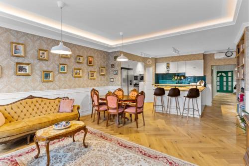 Brasov City Centre Apartamento | Deluxe Kronhouse