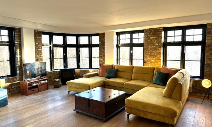 Wapping Apartamento | Deluxe penthouse riverside view 2 bedroom flat with lift - old industrial factory warehouse