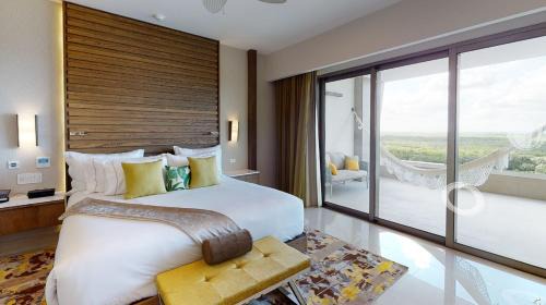 Felipe Carrillo Puerto Hotel | Deluxe Room at Garza Blanca Cancun