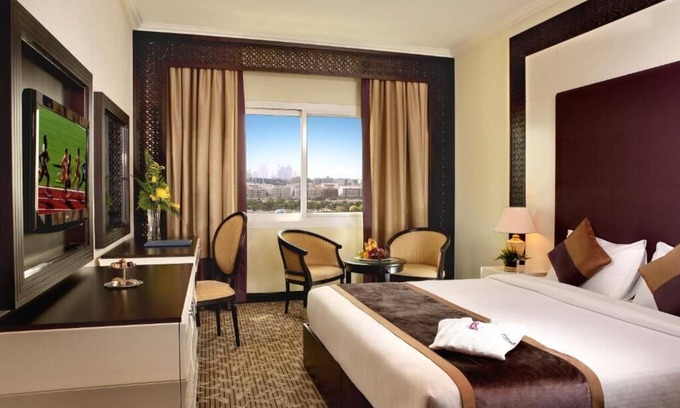 Al Rigga Casa | Deluxe Room Near Baniyas Square Metro Station