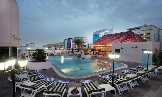 Al Muraqqabat Apartamento | Deluxe Room Near Madina Super Market by E R