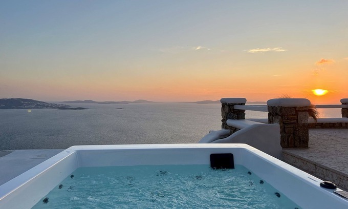 Agios Stefanos Villa | Suite Luna de Miel @ LMB Mykonos