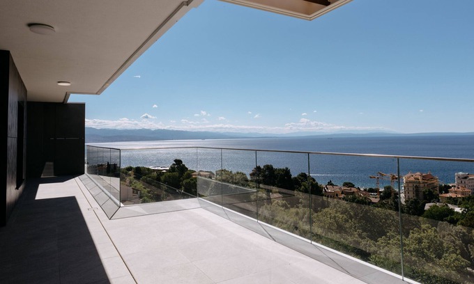 Opatija Apartamento | Deluxe Suite With Terrace and sea View 305