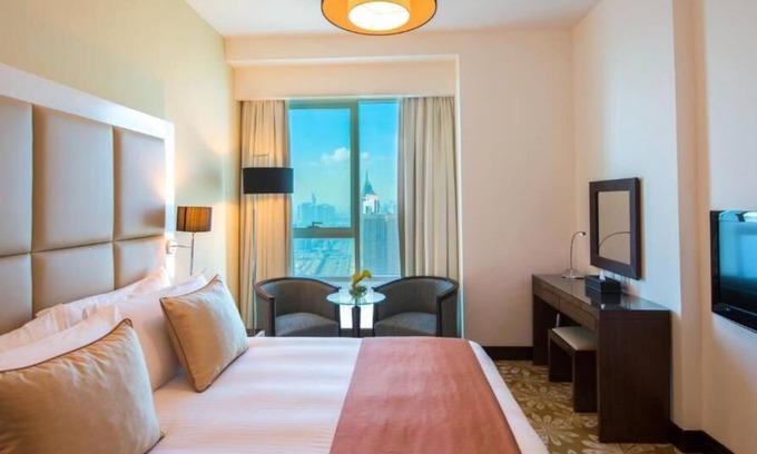 Al Sufouh 1 Apartamento | Deluxe Two Bedroom Apartment Near Carrefour Market
