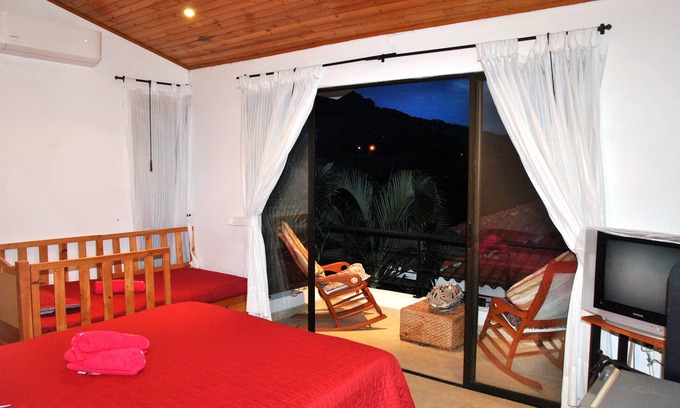 Girardot Chalet De Esquí | Chalet deluxe con piscina privada ideal para familia y amigos
