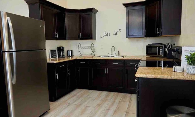 Bahama Reef Casa | Delva’s Place-Gated 3 bedroom - Pet Friendly