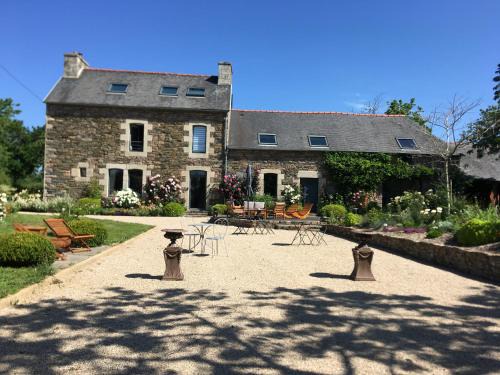 Yvias Cama Y Desayuno | Demeure du Porzou, chambres d'hôtes de charme dans demeure d'exception, parc paysager, spa, massages, proche Paimpol, classé 4 épis