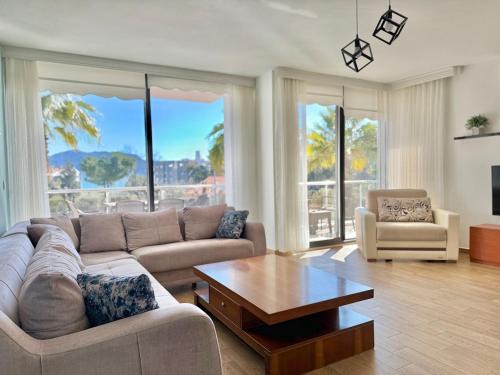 Marmaris City Center Apartamento | Deniz Manzaralı, Plaja 100 Metre, Luks Daire 2
