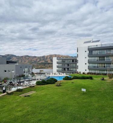 Villa Parque Siquiman Apartamento | Departamento Veneto Village - K -