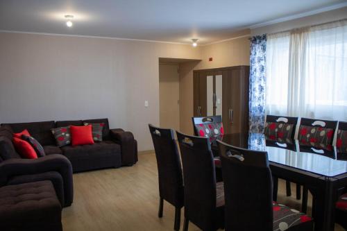 Surquillo Apartamento | Departamento 100 m2 con luz natural Seguridad 24h
