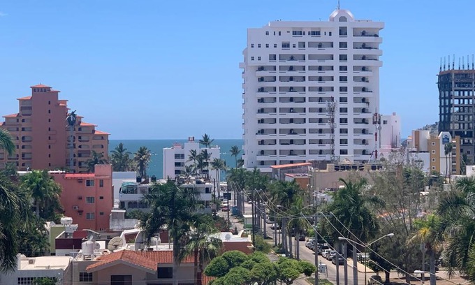 Zona Dorada Apartamento | Departamento con jacuzzi en zona dorada 1-7 personas