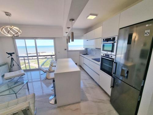 La Perla Apartamento | Departamento Pinterest Mar del Plata - Vista plena al mar con cochera