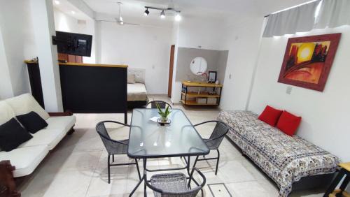 La Banda Apartamento | Departamento temporario Banda para 4 personas a 5 min del estadio madre de ciudades y del nodo tecnologico