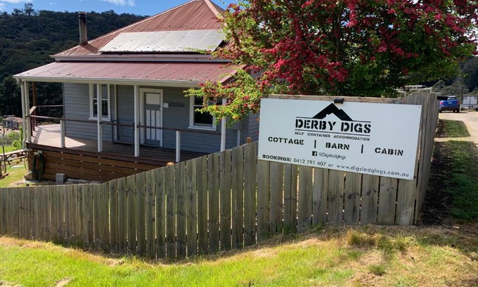 Derby Casa | Derby Digs Cottage