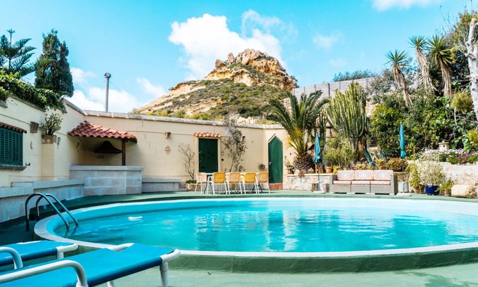 Zebbug Apartamento | Derek's Marsalforn Home
