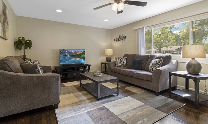 Des Plaines Casa | Des Plaines Rental