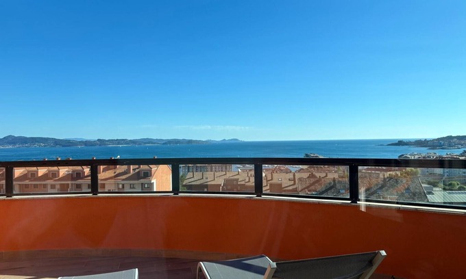 Sanxenxo Apartamento | Desconectaengalicia Ático Miraflores con piscina en Sanxenxo