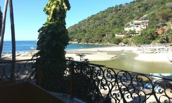Boca de Tomatlan Casa | Description of Villas Rodelinda
