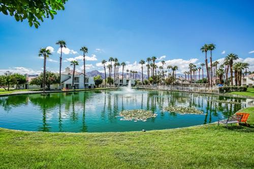 Palm Desert Complejo | Desert Breezes Resort