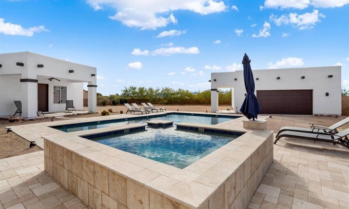 Wittmann Casa | DESERT COMFORT!