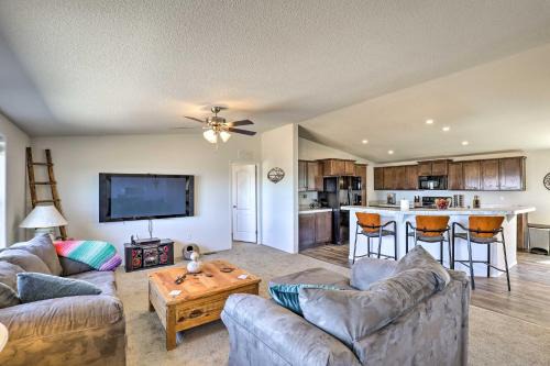 Pomerene Casa | Desert Escape Off I-10 with Over 1 Enclosed Acre!