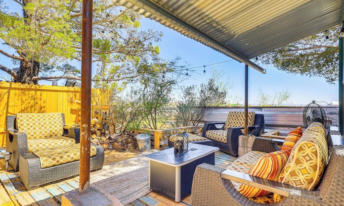 Columbus Casa | Desert Hideaway w/Patio Lounge in Columbus!