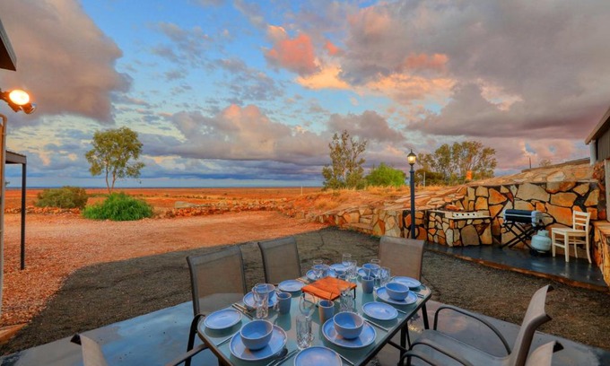White Cliffs Casa | Desert Hideaway - White Cliffs