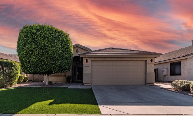 Litchfield Manor Casa | Desert oasis house with a pool