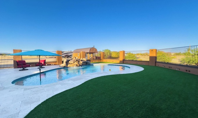 Surprise Casa | Desert Retreat: 5BR, Pool, Hot Tub, RV Parking & Access to Desert for ATV Fun!