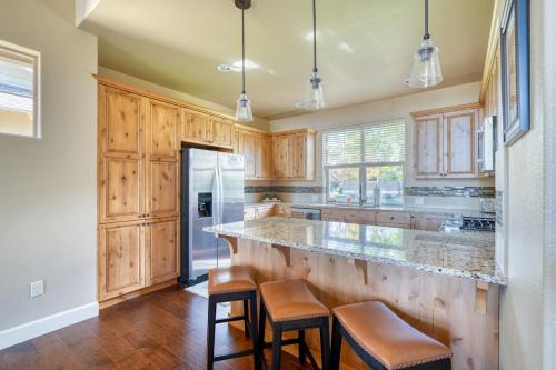 Redmond Casa | Desert Sky Daydream · Eagle Crest Golf Resort Serene 3BR Home