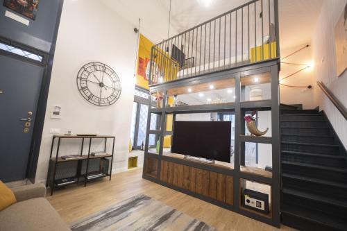Gianicolo Apartamento | Design and Colorful Loft near Villa Pamphili
